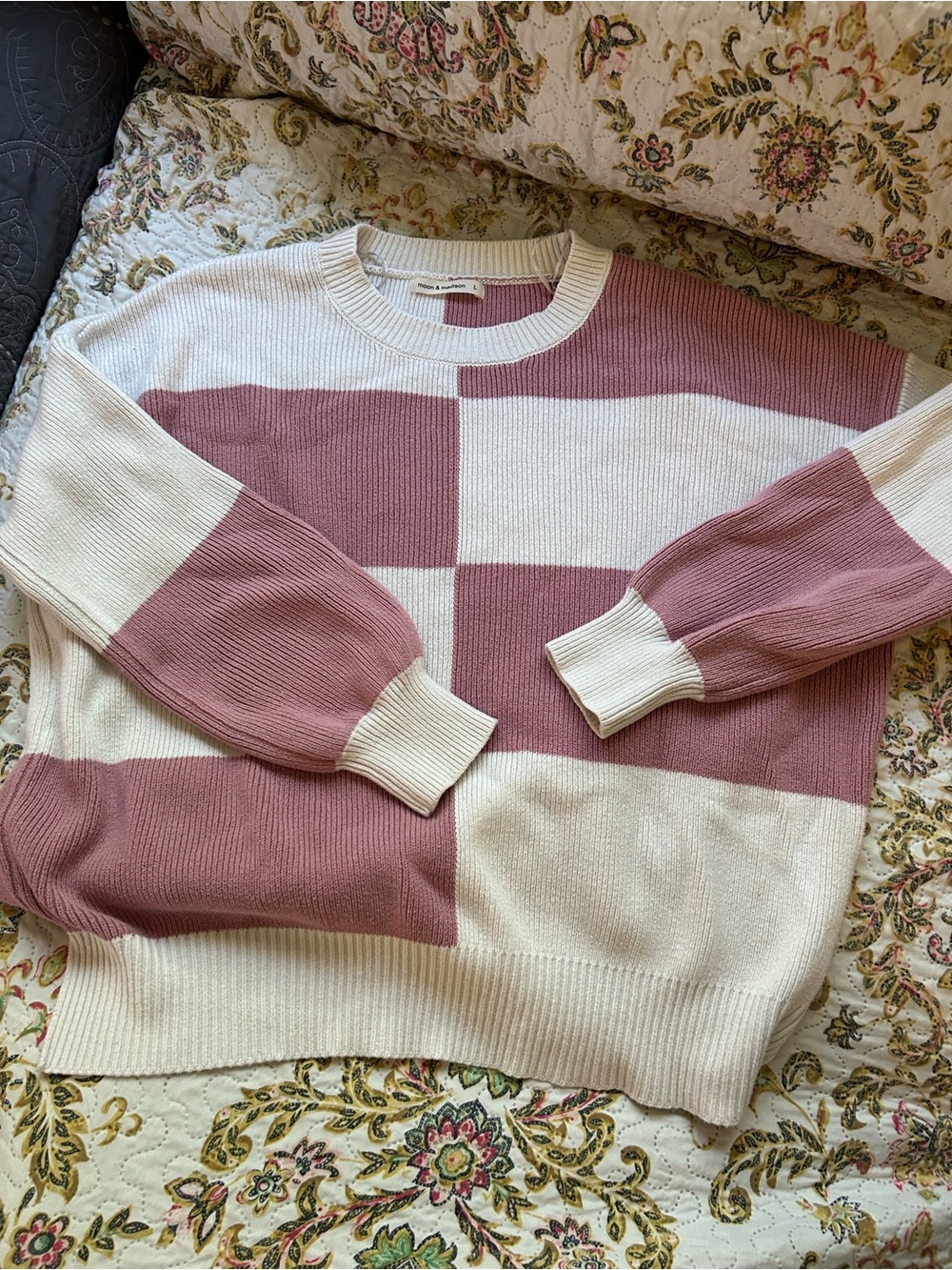 moon & madison Pink and Cream Checkerboard Crewneck Sweater